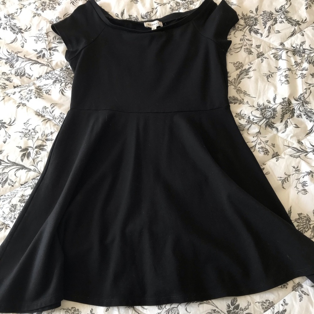 Monteau Little Black Dress